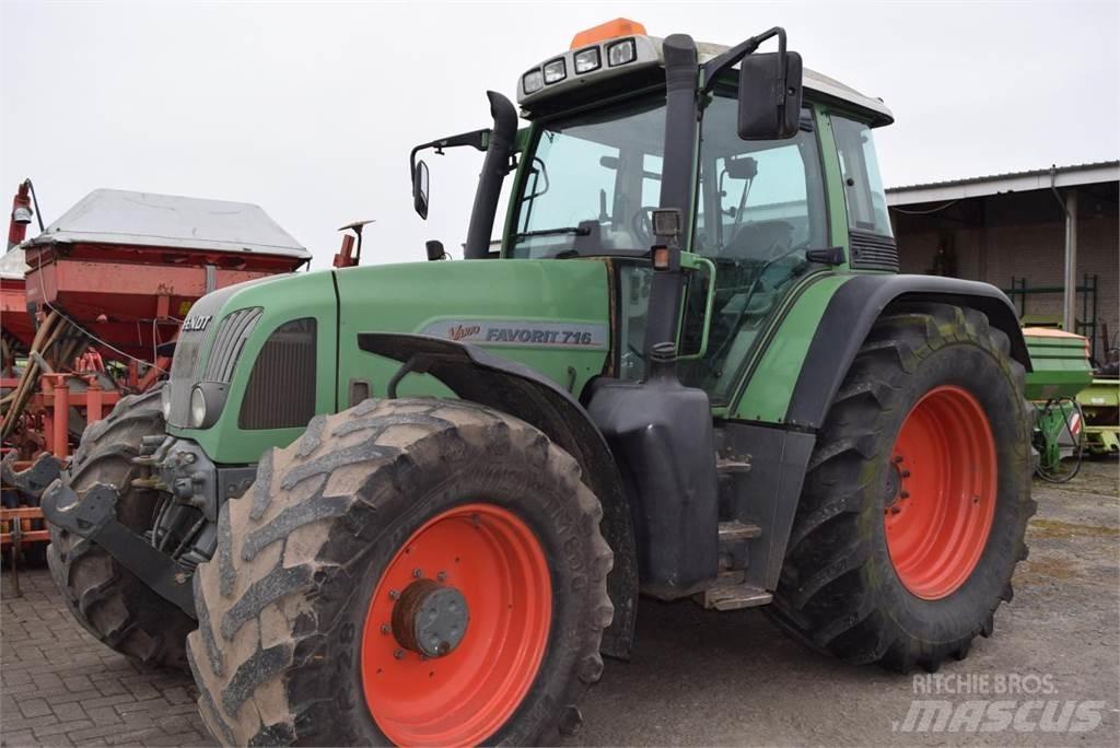 Fendt 716 Vario Tracteur
