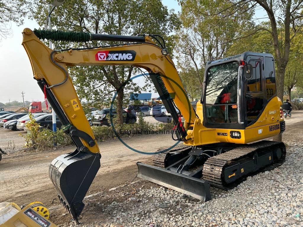XCMG XE 60 DA Mini pelle < 7t