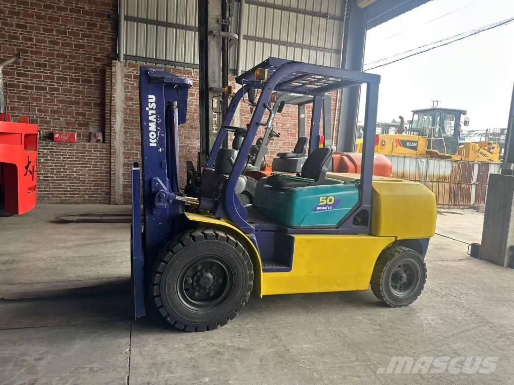 Komatsu 5t Chariots diesel