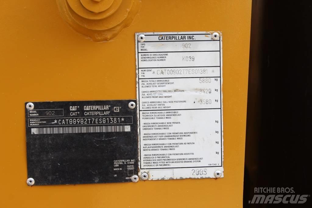 CAT 902 Chargeuse sur pneus