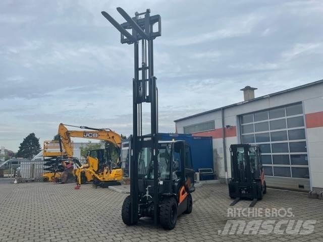 Doosan D35C-9 Chariots diesel