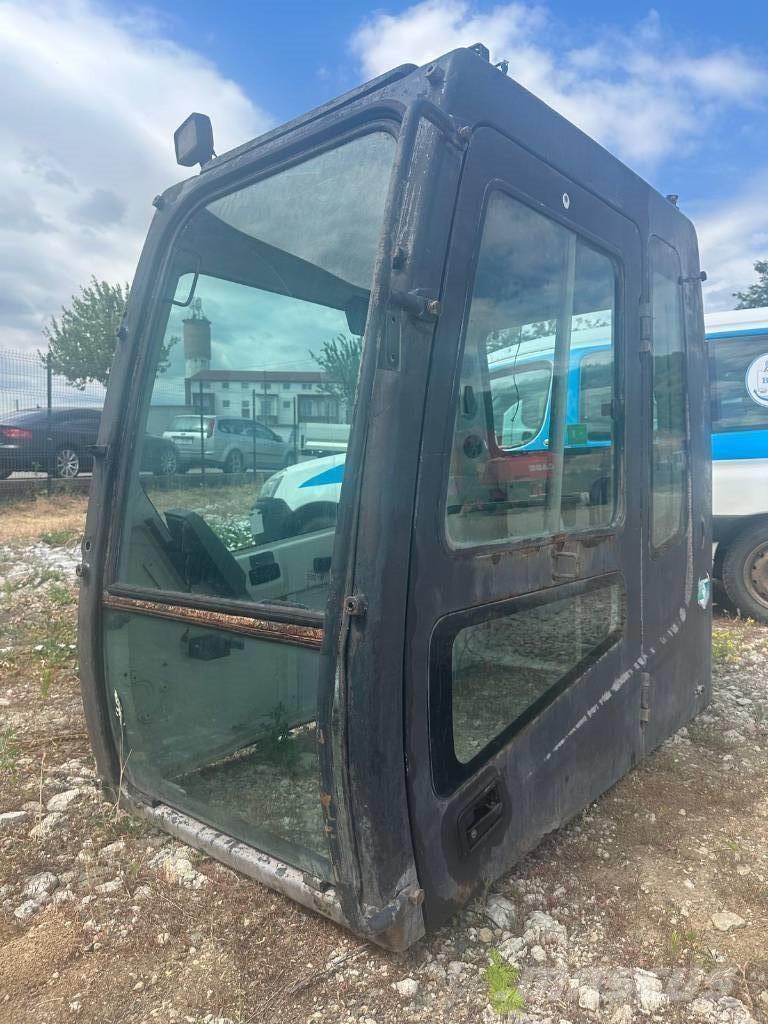 Hyundai 320 LC7A Pelle sur chenilles