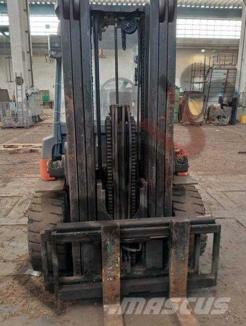 Toyota 7 FBMF 45 Chariots élévateurs électriques