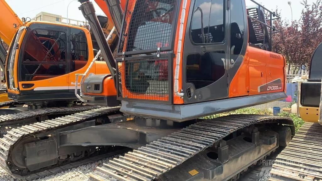 Doosan DX 300 LC Pelle sur chenilles