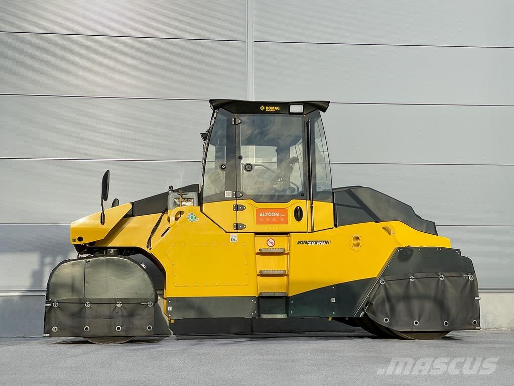 Bomag BW 28 RH Rouleaux à pneumatiques