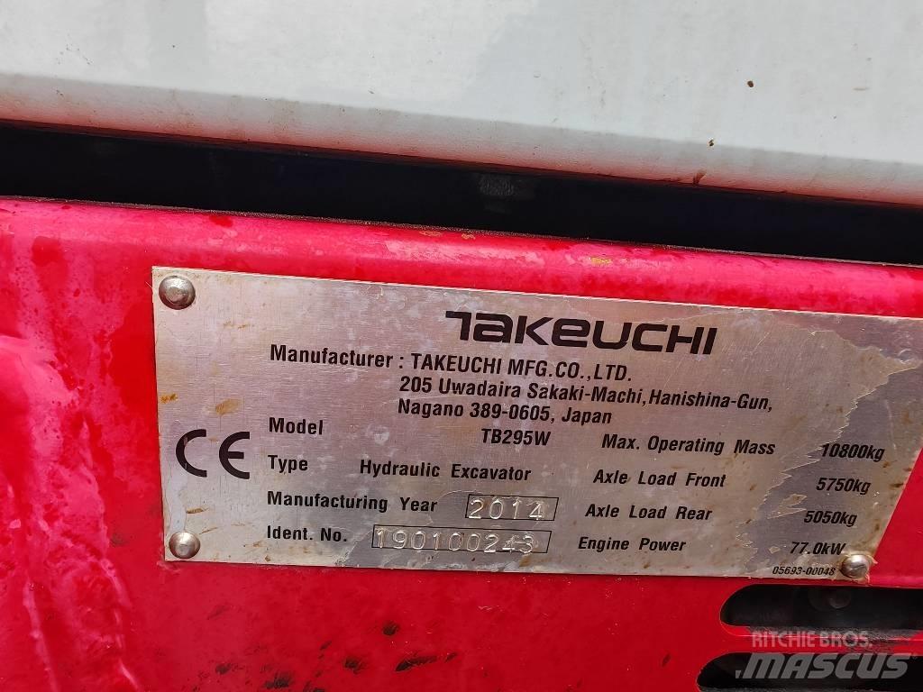 Takeuchi TB295W Pelle sur pneus