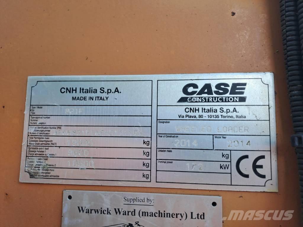 CASE 821 FXR Chargeuse sur pneus