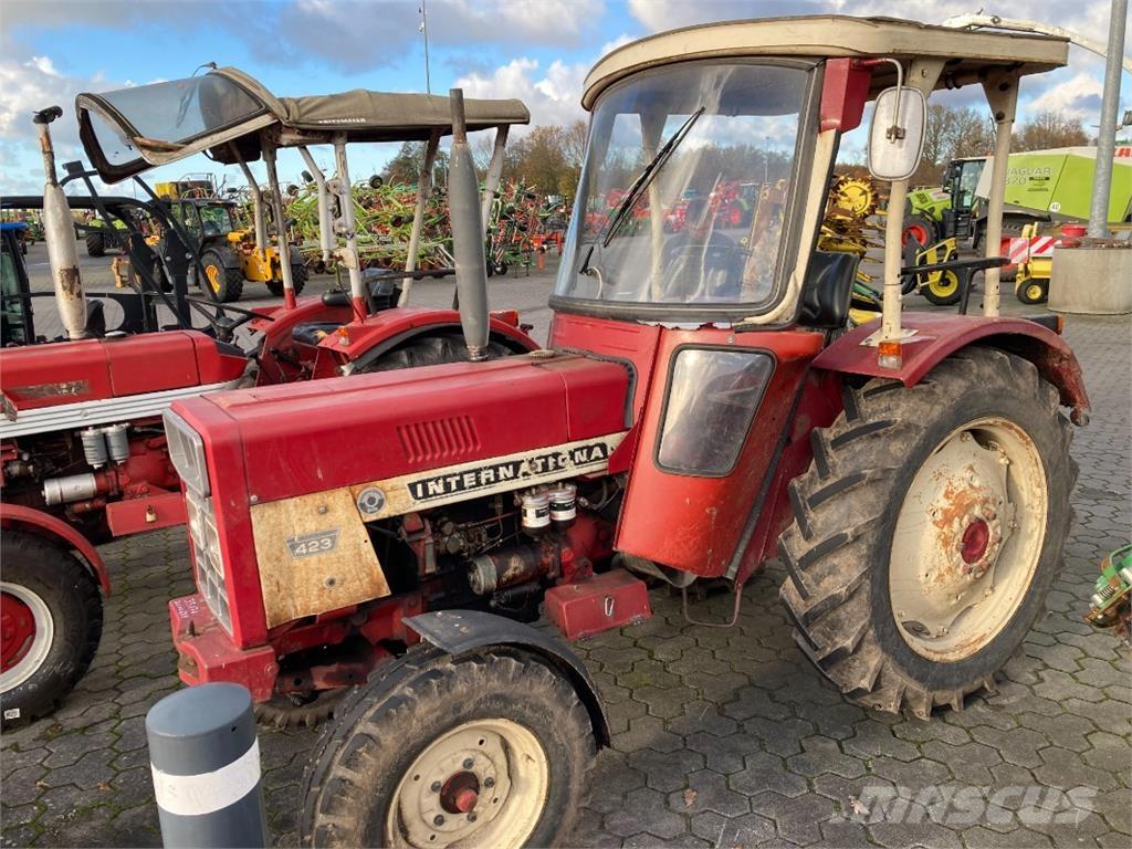 IHC 423 Tracteur