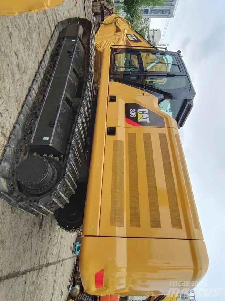 CAT 336 GC Pelle sur chenilles