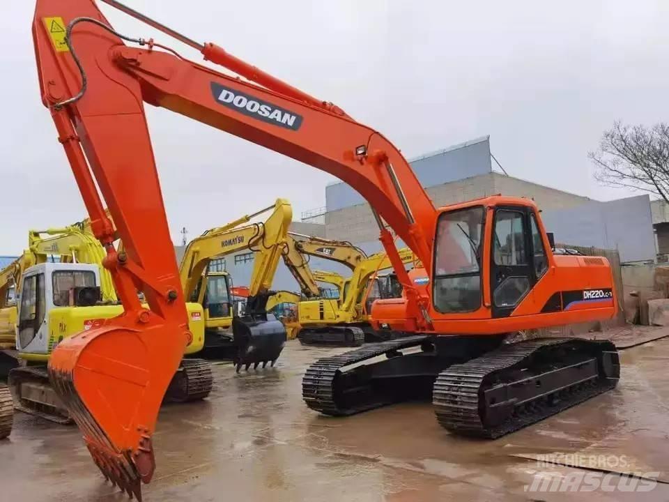 Doosan DH 220 Pelle sur chenilles