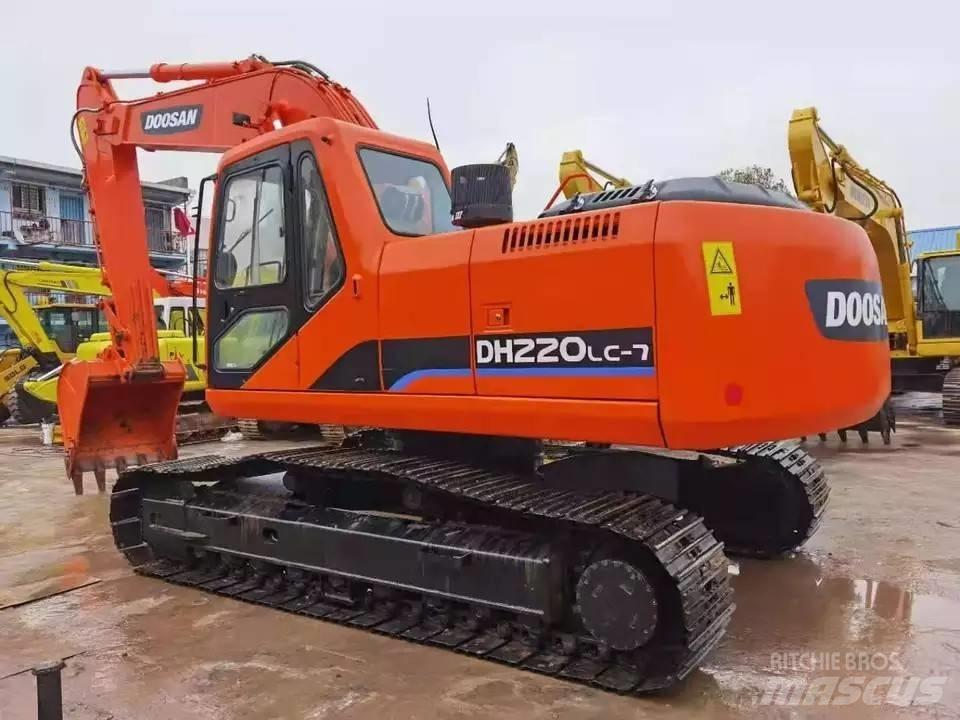 Doosan DH 220 Pelle sur chenilles