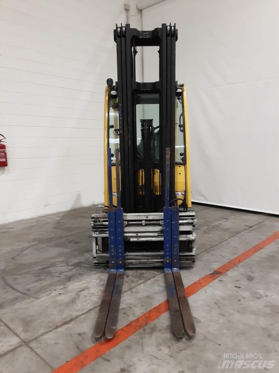 Hyster J2.5XN Chariots élévateurs électriques