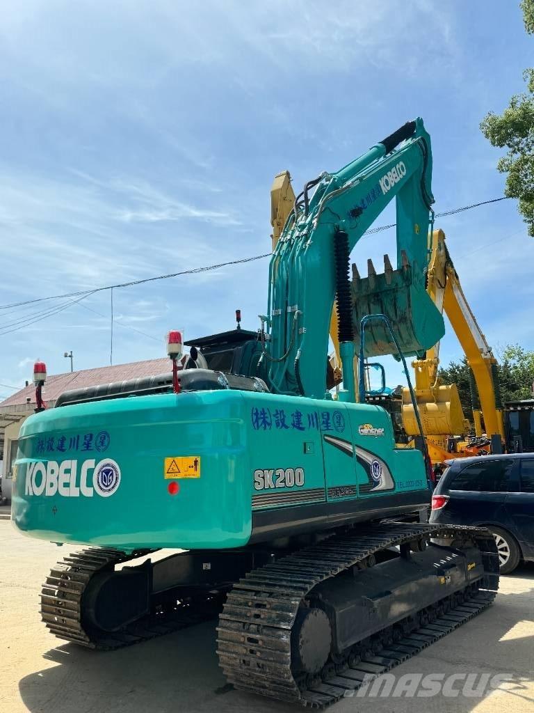 Kobelco SK 200 Pelle sur chenilles