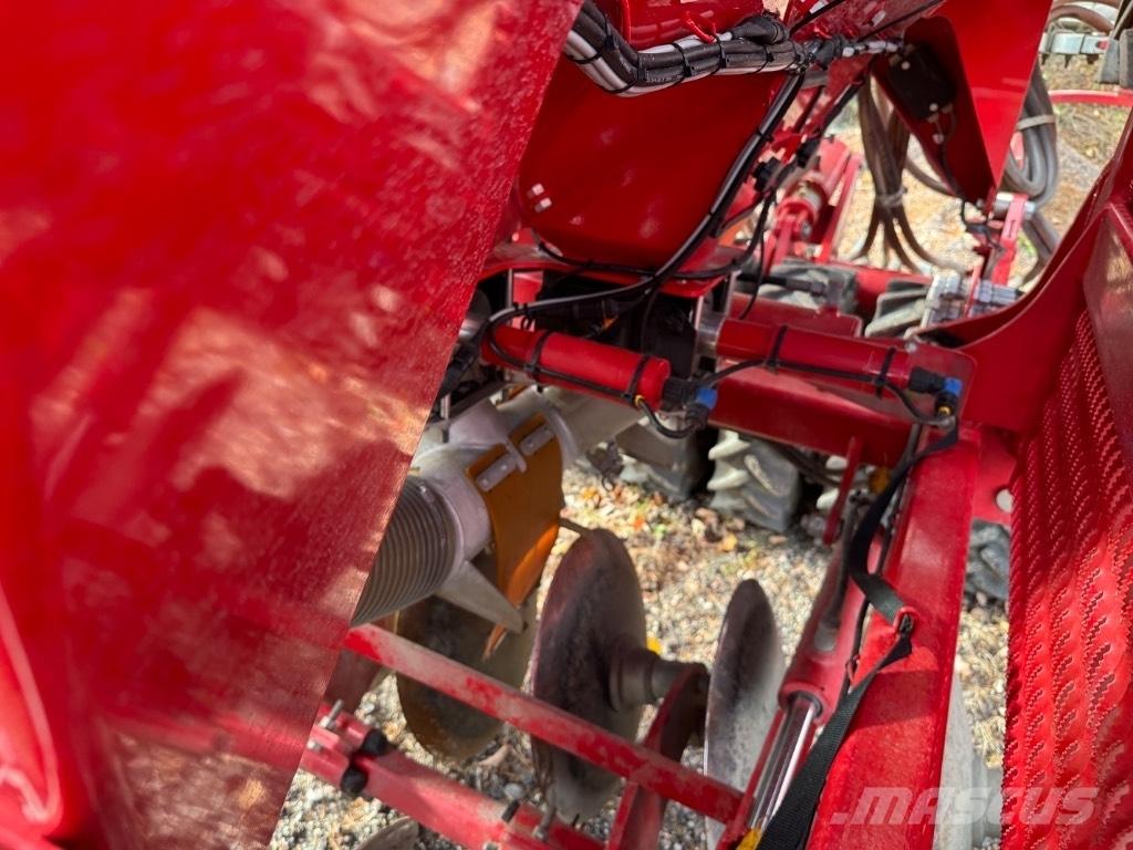 Horsch Pronto 4 DC Semoir combiné