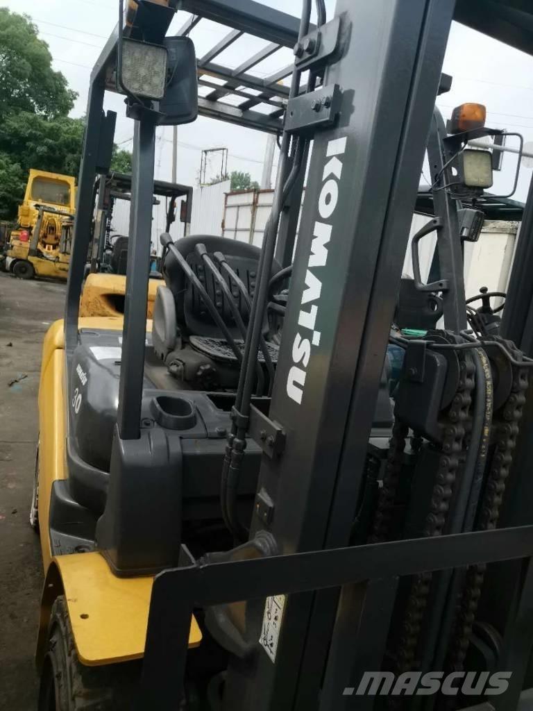 Komatsu 30 Chariot télescopique