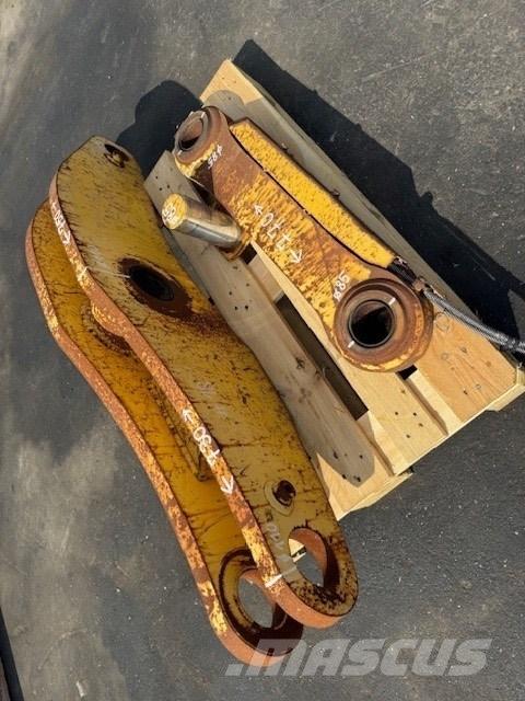 Komatsu BUCKET LINK Godet