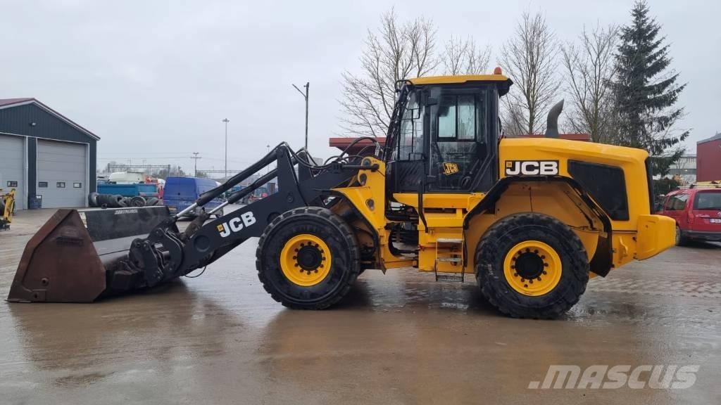 JCB 437 HT Chargeuse sur pneus