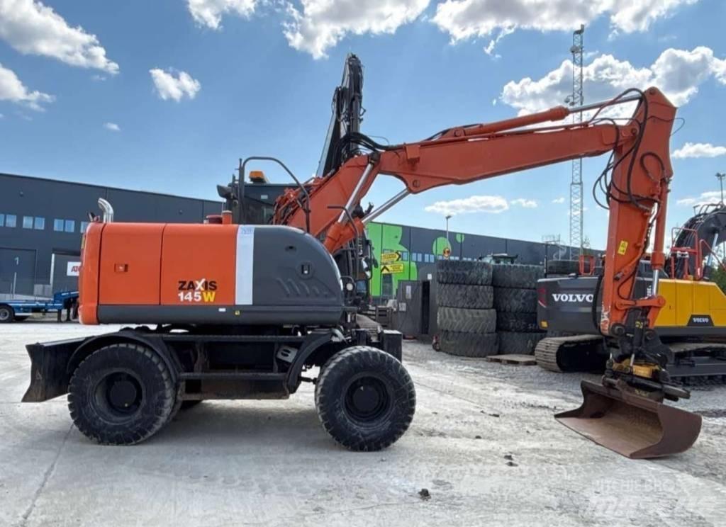 Hitachi ZX 145 W-3 Pelle sur pneus