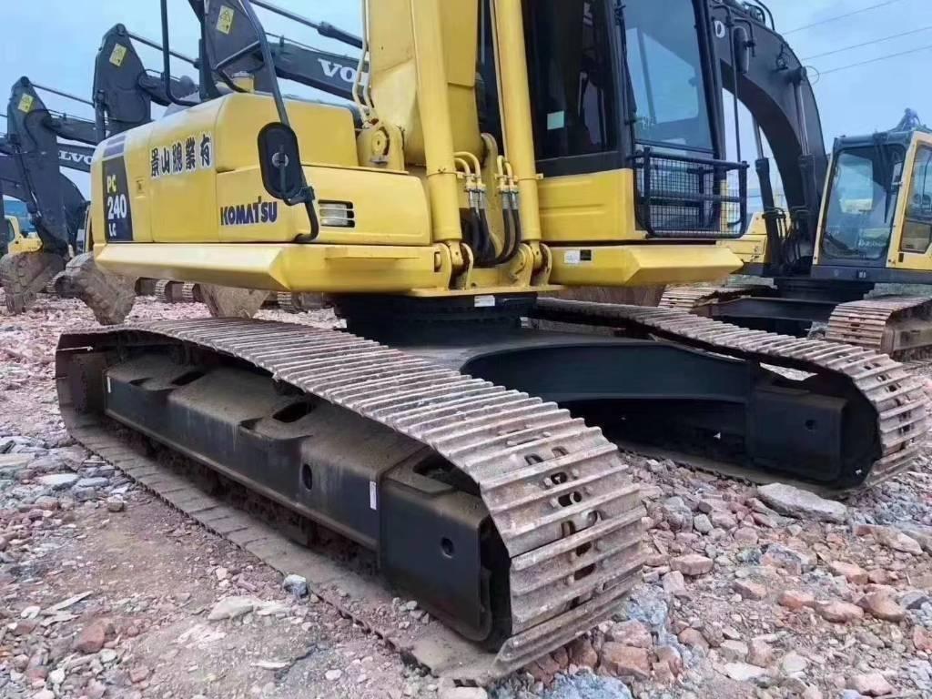 Komatsu PC 240 Pelle sur chenilles