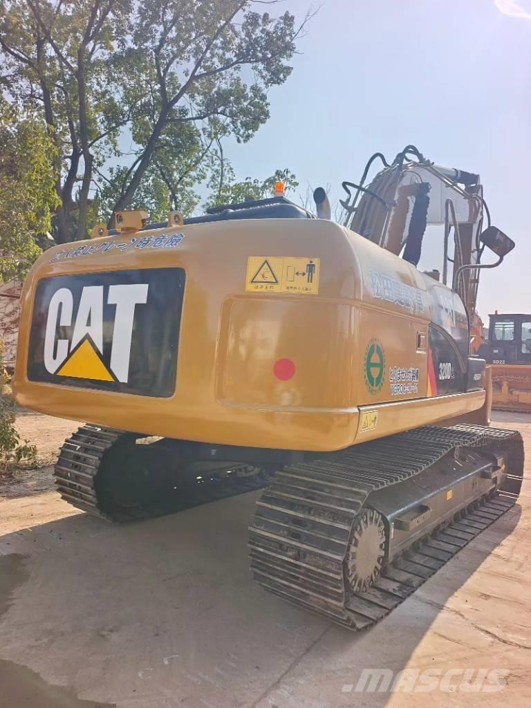 CAT 320 D2L Pelle sur chenilles