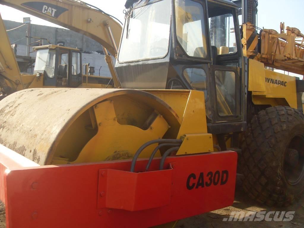 Dynapac CA 30 D Rouleaux monocylindre