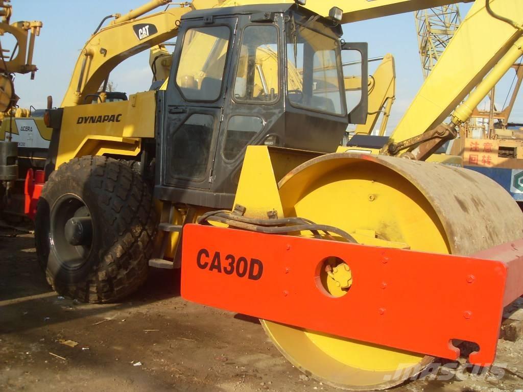 Dynapac CA 30 D Rouleaux monocylindre