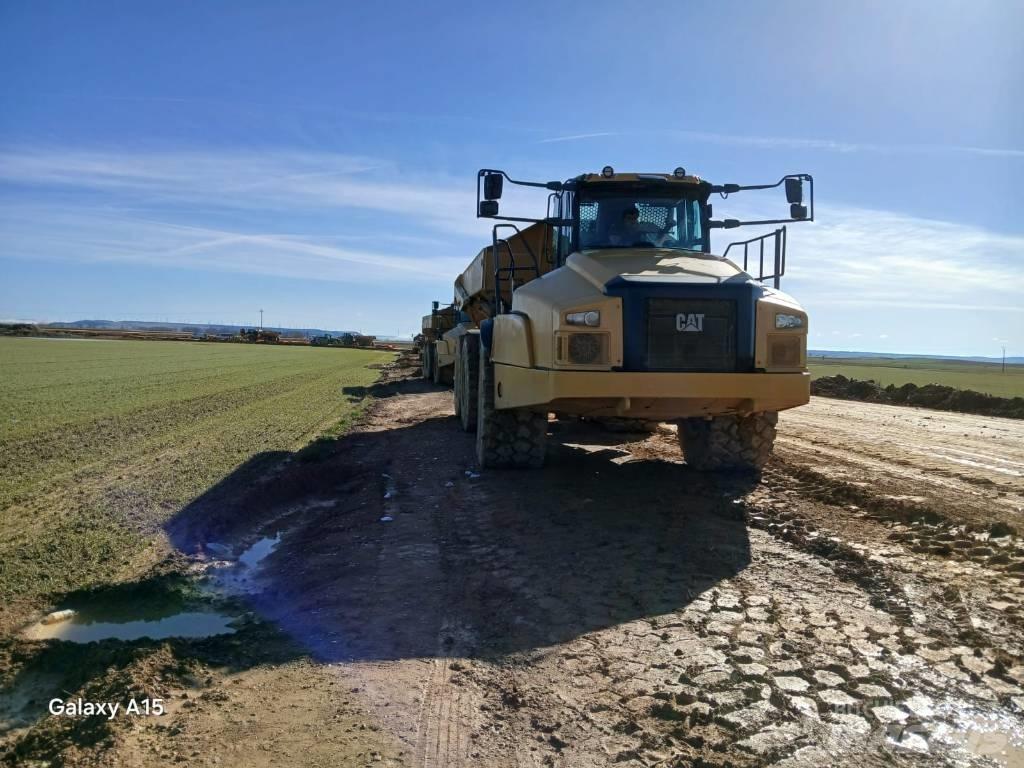 CAT 745 Tombereau articulé