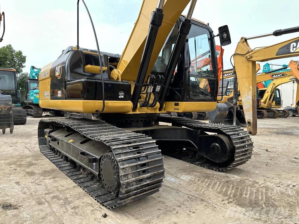 CAT 320D Pelle sur chenilles