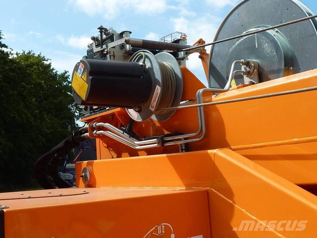 Böcker AHK 30 KS Autre grue