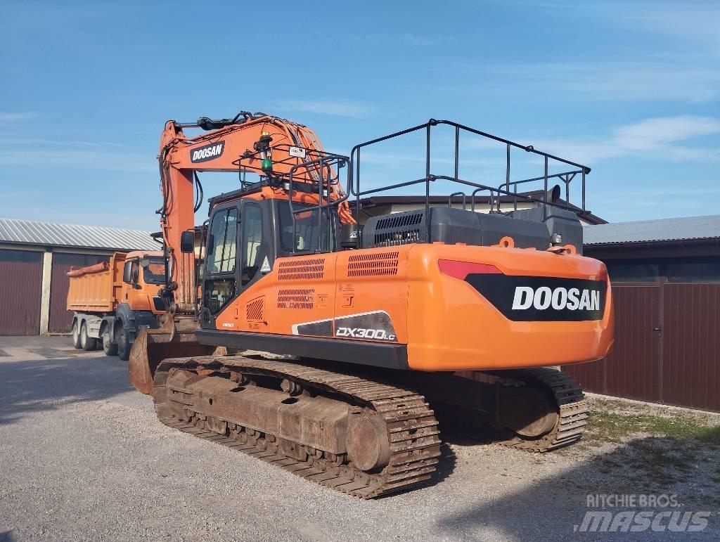 Doosan DX 300 LC Pelle sur chenilles