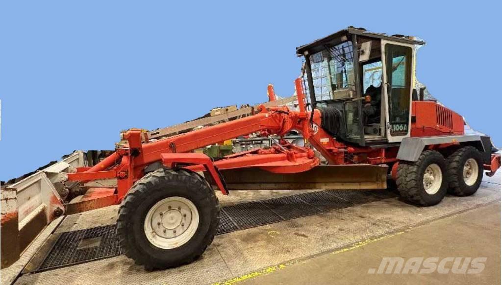 O&K F106 A - 6x6 Niveleuse