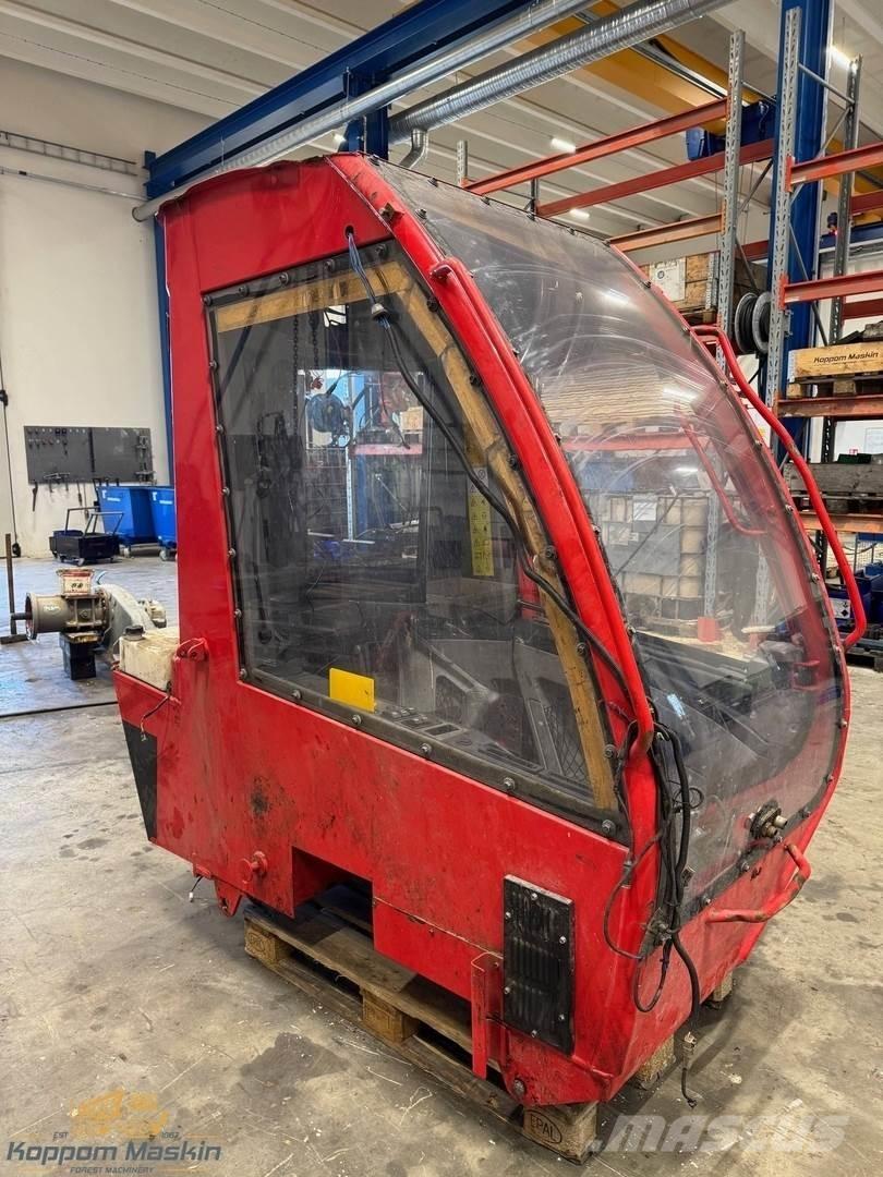 Komatsu 951 Cabine