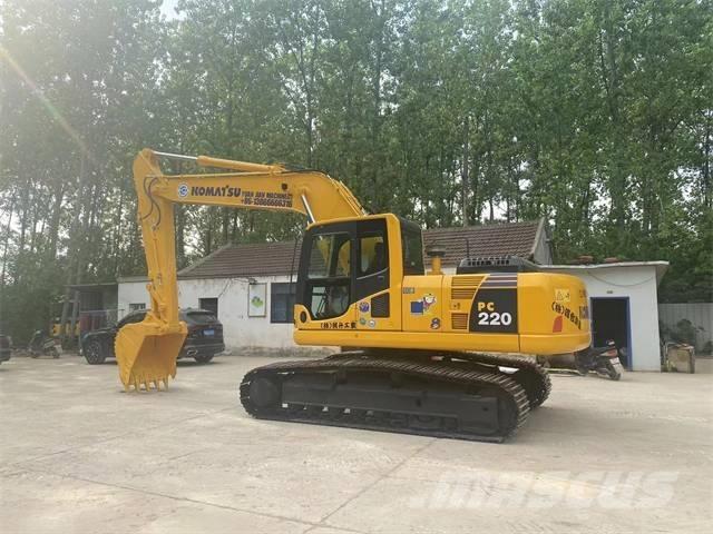 Komatsu PC 220-8 Pelle sur chenilles