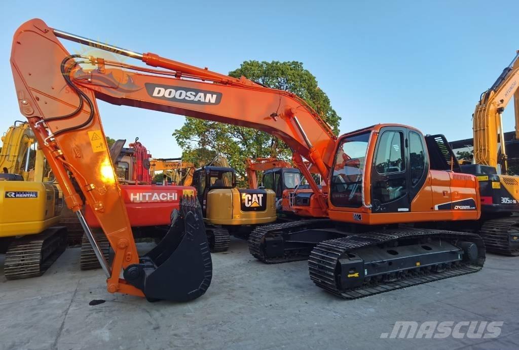 Doosan DX 225 LC Pelle sur chenilles