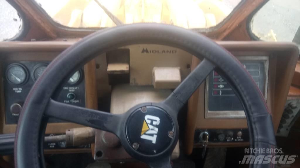 CAT 988B Chargeuse sur pneus