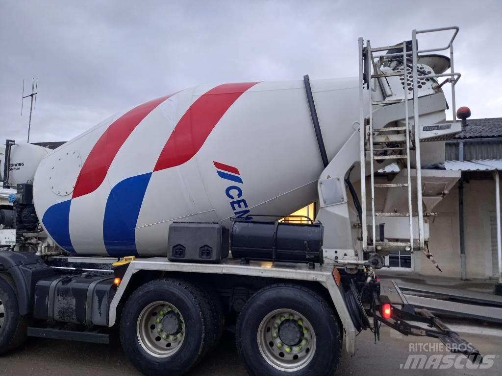 MAN TGS 32.430 Camion malaxeur