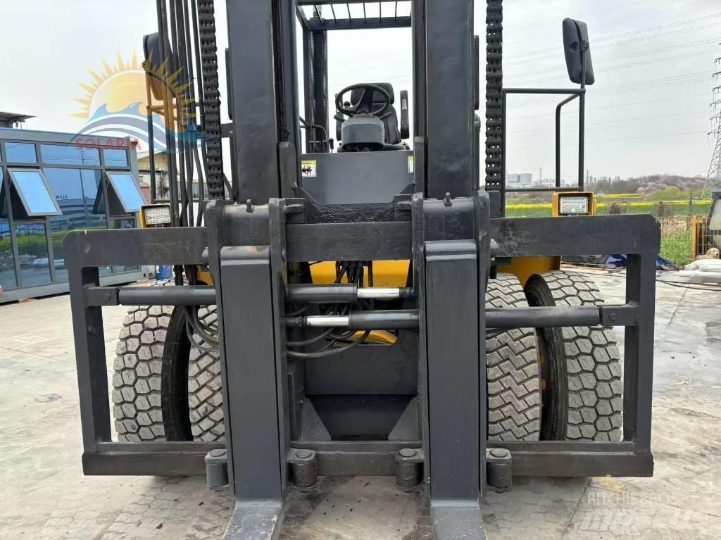 Komatsu FD 200 Chariots diesel