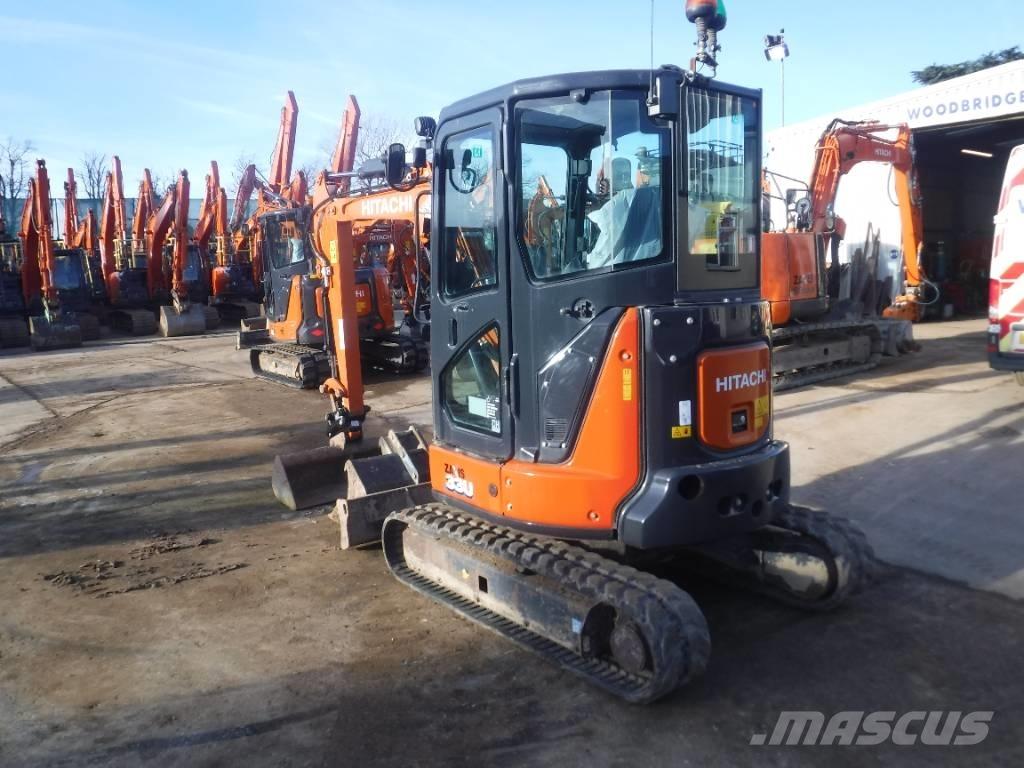 Hitachi ZX 33 U-6 Mini pelle < 7t