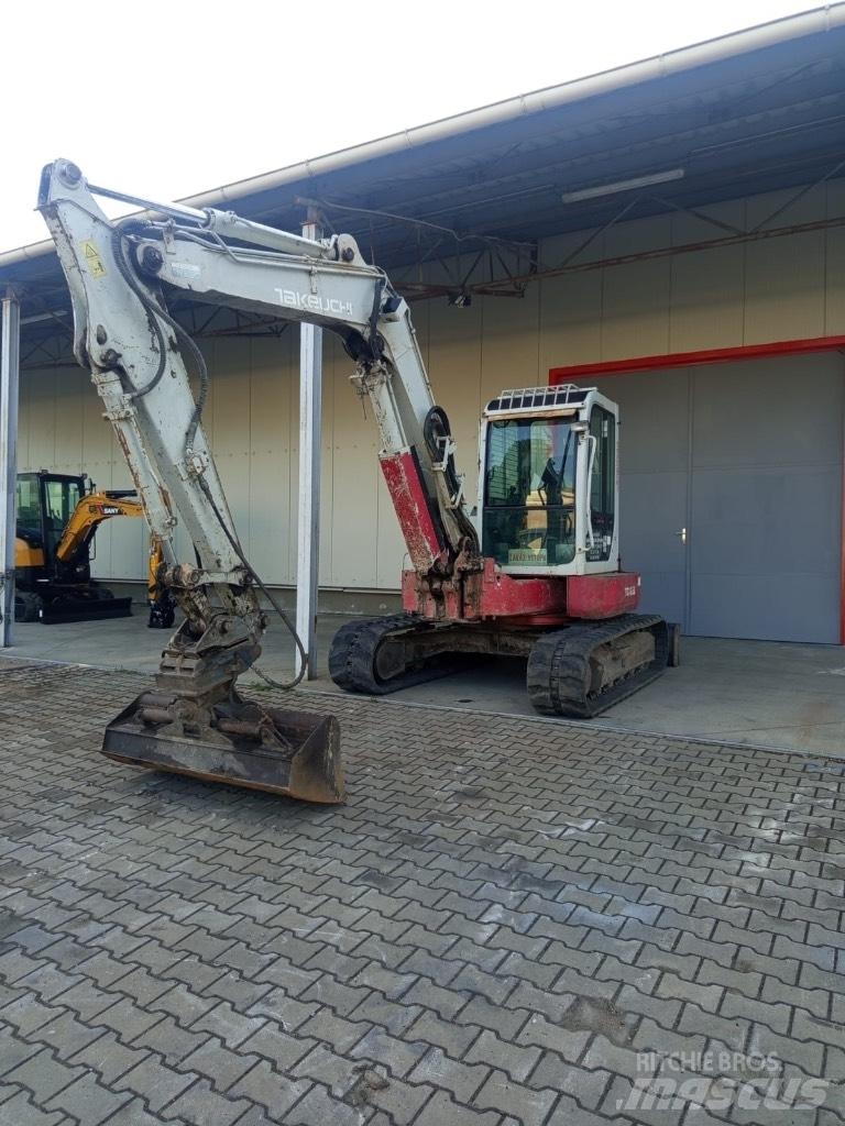 Takeuchi TB 180 FR Pelle sur chenilles