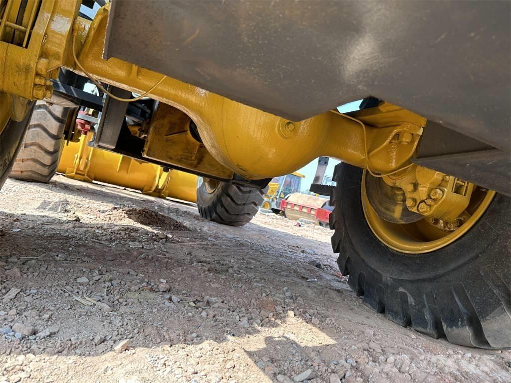 SDLG L 936 Chargeuse sur pneus