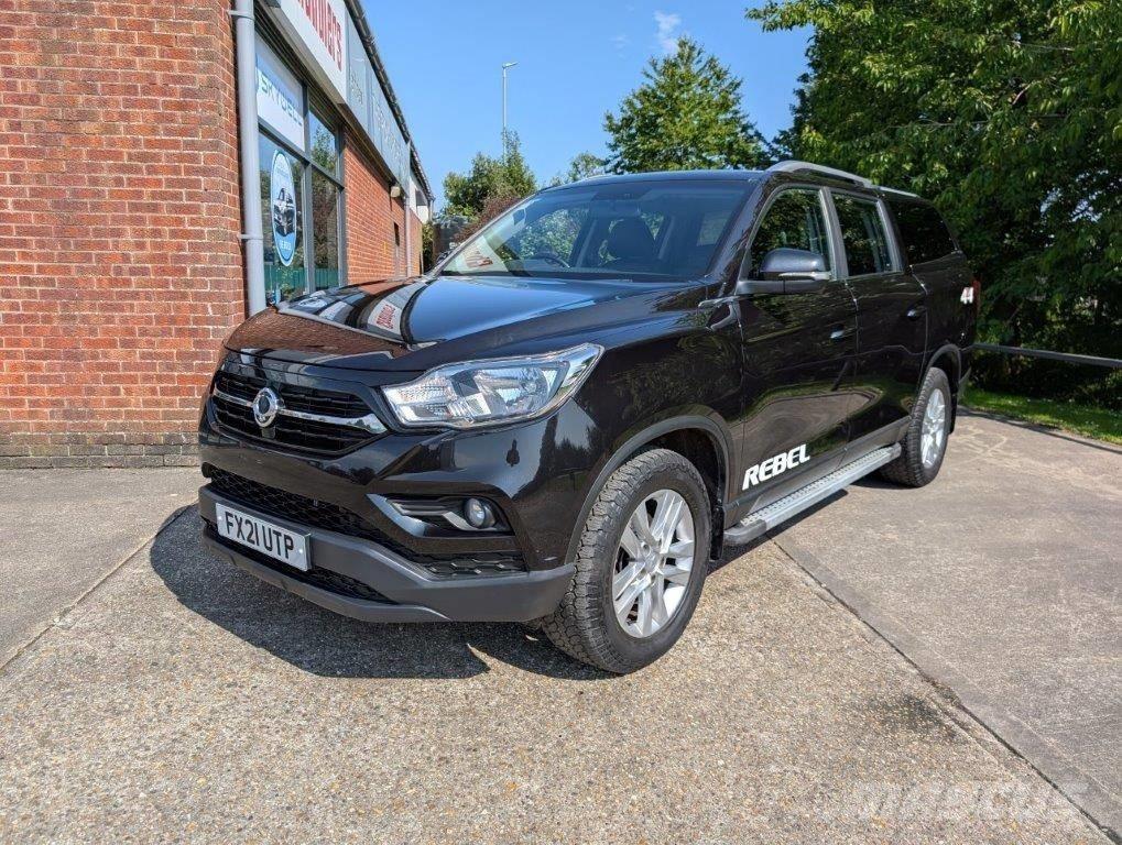 Ssangyong Musso Voiture