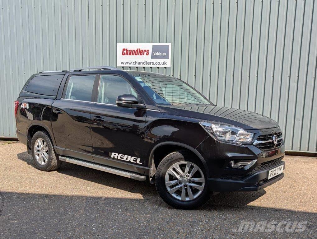Ssangyong Musso Voiture