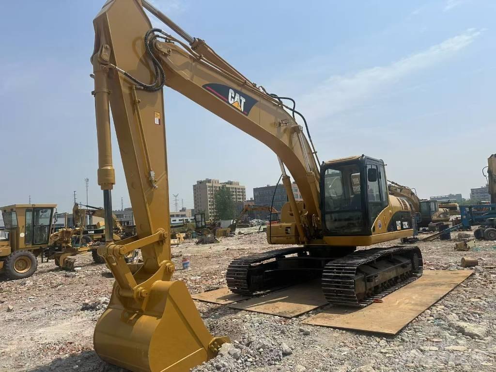 CAT 320 C L Pelle sur chenilles