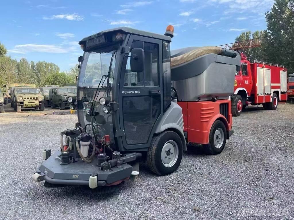 Hako Citymaster 1250 Balayeuse / Autolaveuse