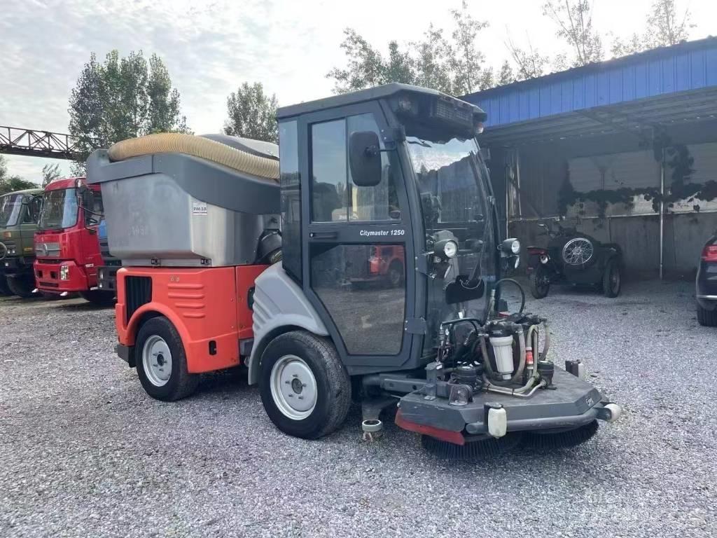 Hako Citymaster 1250 Balayeuse / Autolaveuse