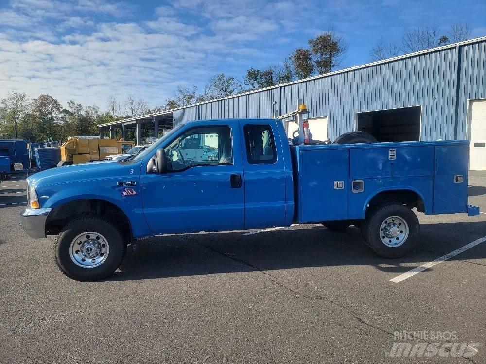 Ford F 350 XLT SD Utilitaire benne