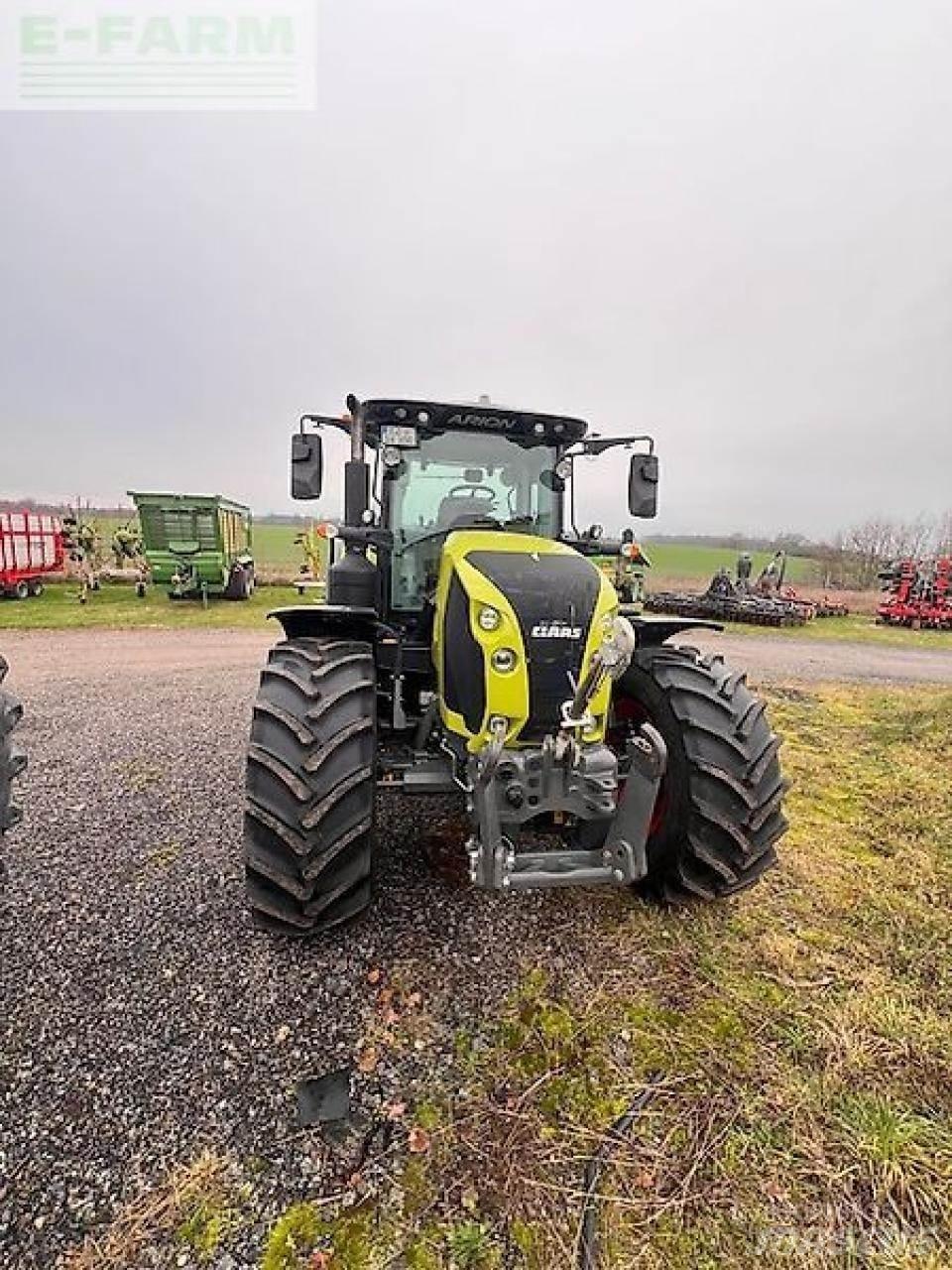 CLAAS arion 650 Tracteur