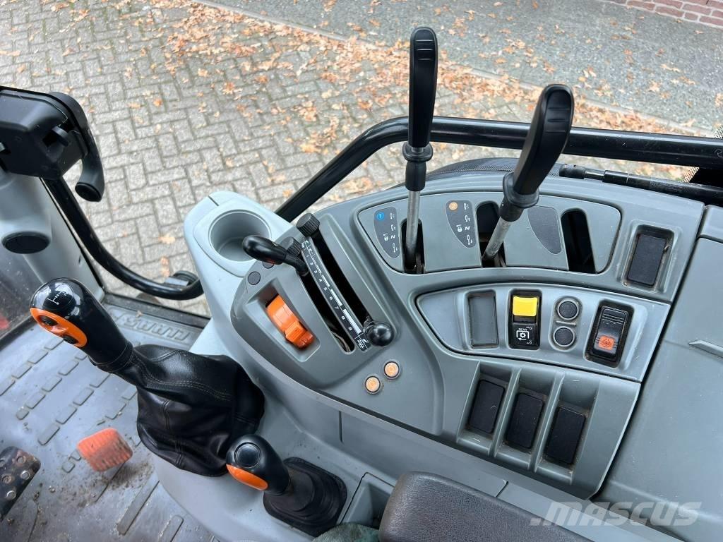 CLAAS Atos 230 Tracteur