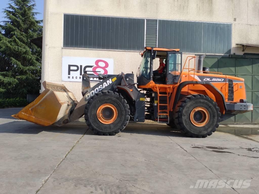Develon DL 550-5 Chargeuse sur pneus