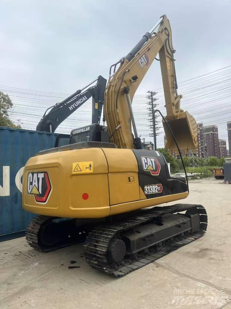 CAT 313 D Pelle sur chenilles